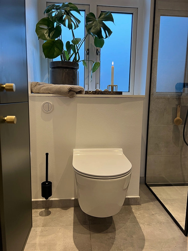 GSI Pura toilet