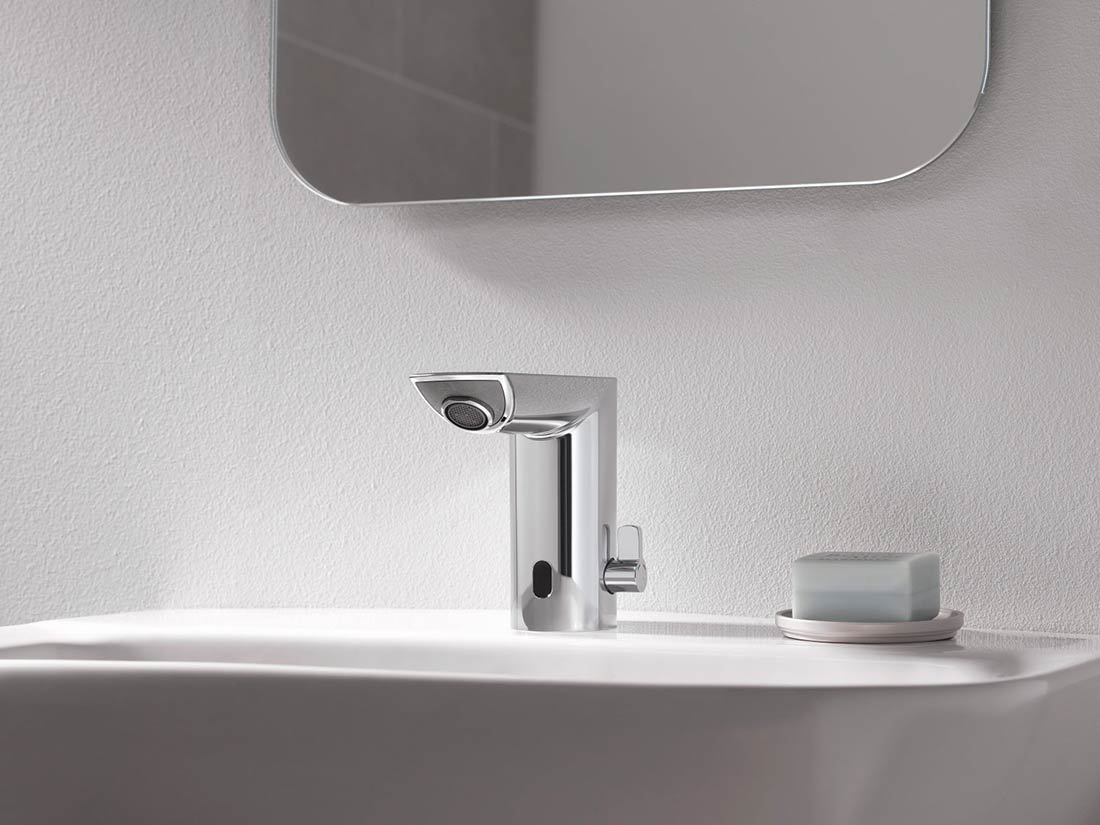 GROHE Bau Cosmopolitan berøringsfrit håndvaskarmatur, krom