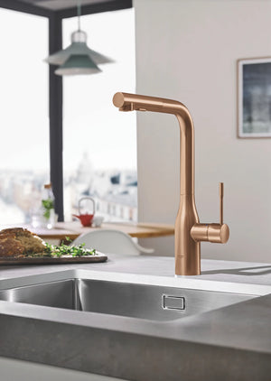 Grohe Essence køkkenarmatur i børstet kobber 