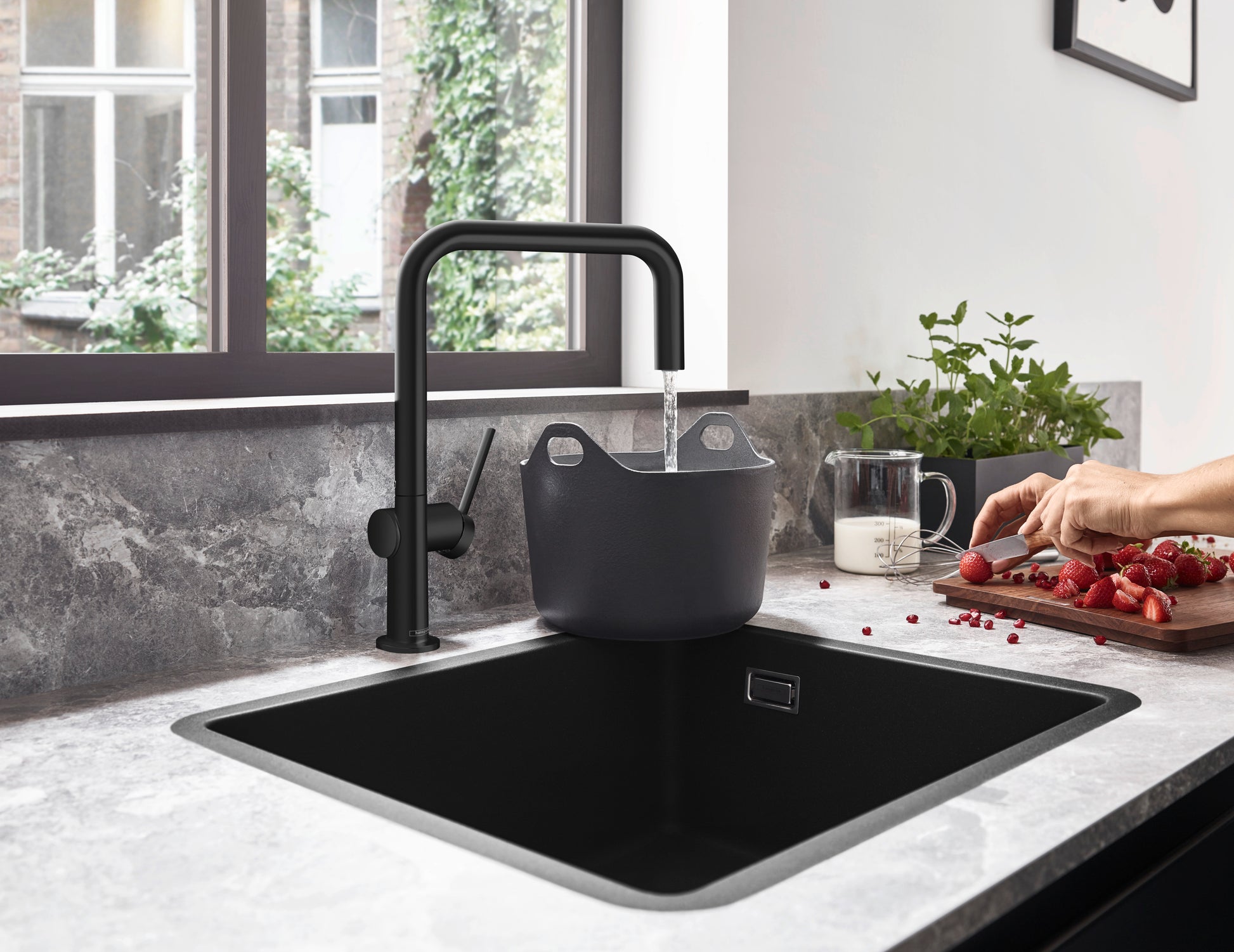 HG 72806670 705847401 401191