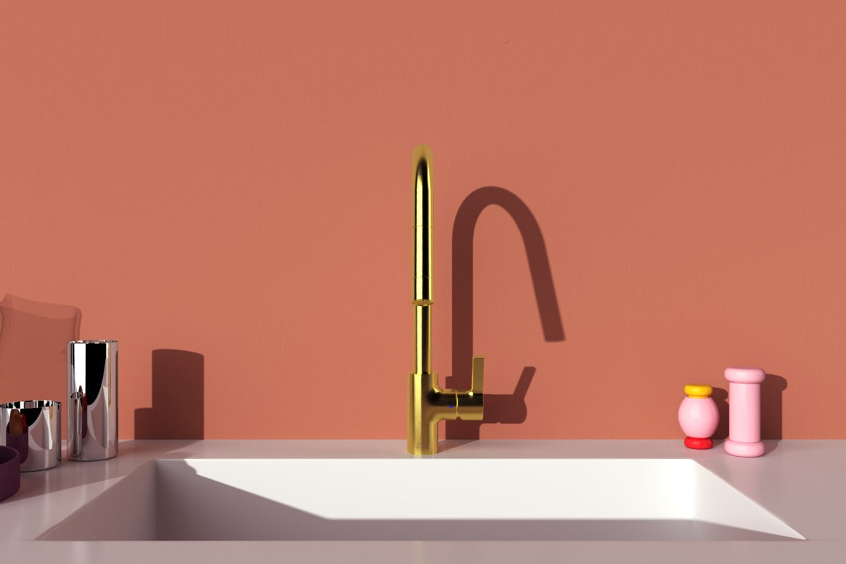 Ideal Standard Gusto køkkenarmatur med C-tud og udtræk, Brushed Gold – miljøbillede