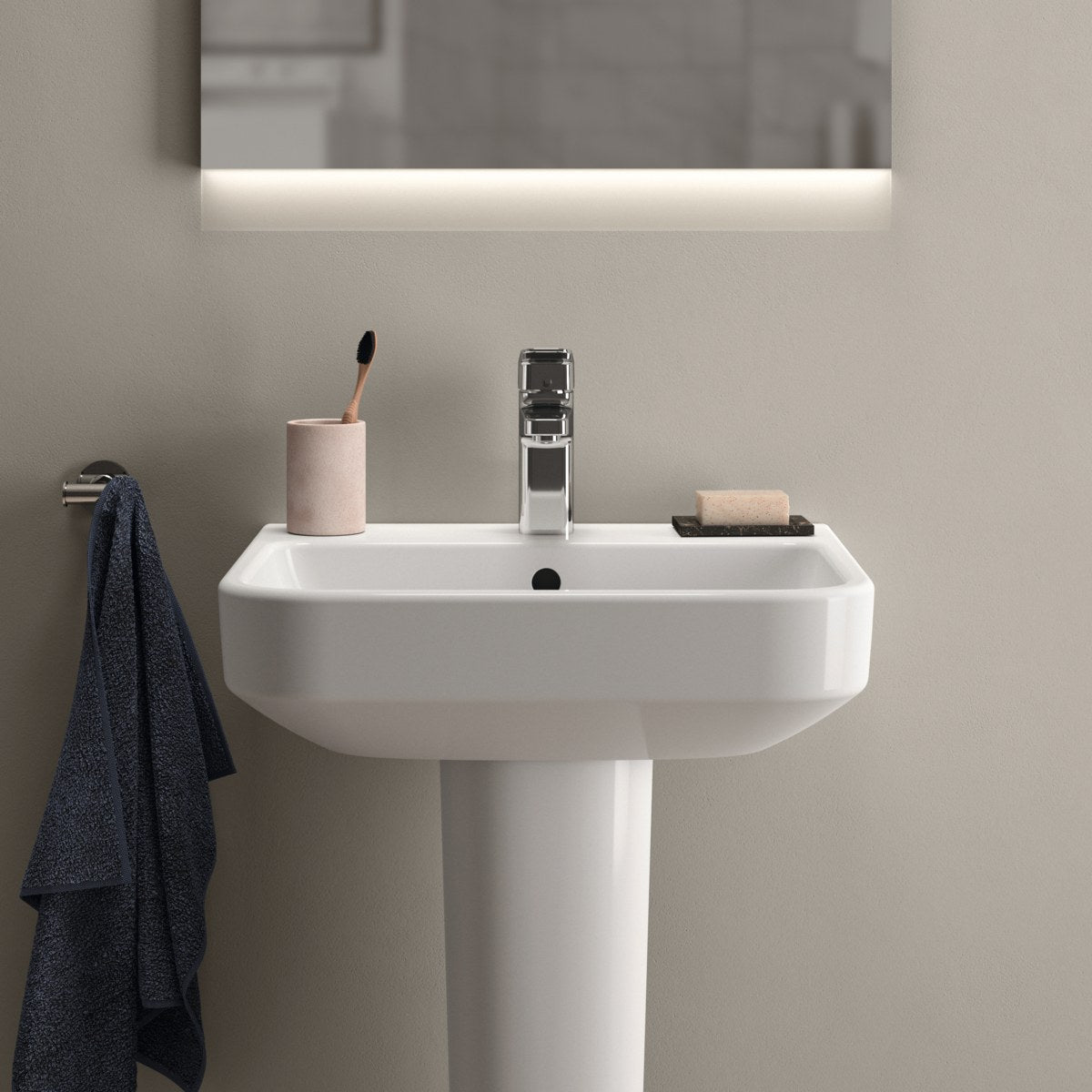 Ideal Standard i.life B håndvask, 50x44 cm, hvid – miljøbillede