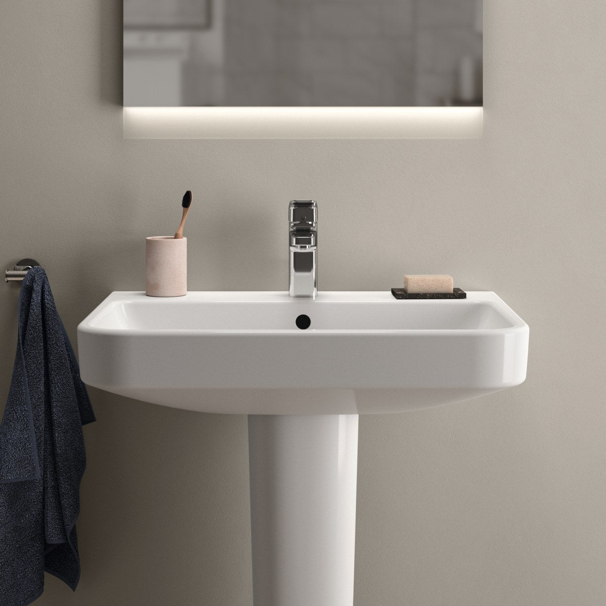 Ideal Standard i.life B håndvask, 65x48 cm, hvid – miljøbillede