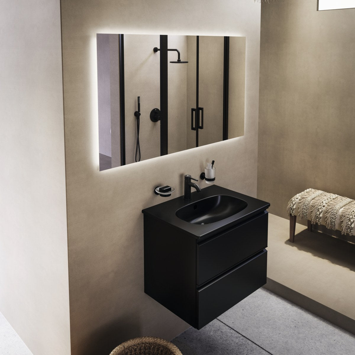 Ideal Standard Tesi AquaBlade væghængt toilet uden skyllekant inkl. soft close-sæde, mat sort – miljøbillede