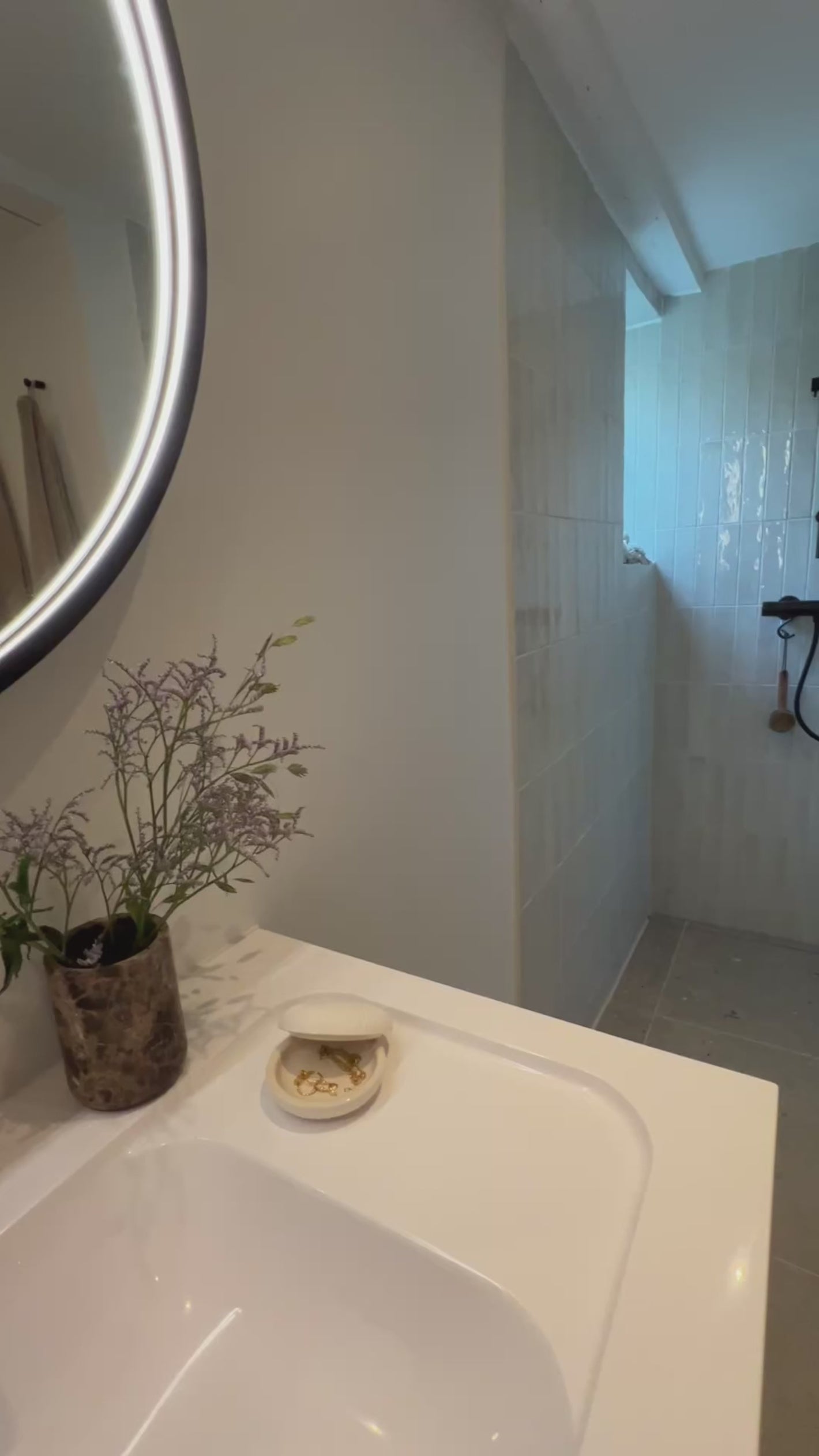Indlæs video: Spejle med lys