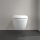 Villeroy & Boch Antao væghængt toilet uden skyllekant inkl. soft close-sæde, Stone White (mat hvid) – miljøbillede